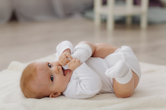 Photo d'un bébé en bonne santé